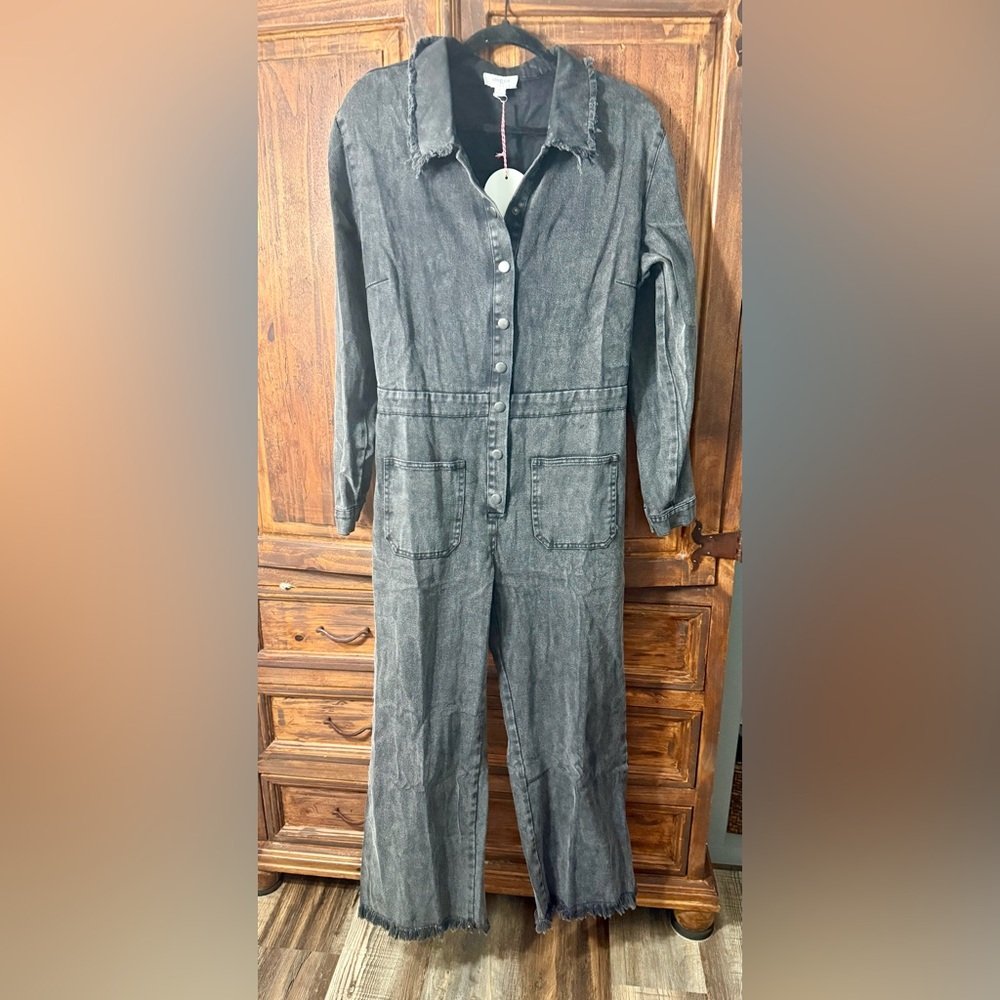 Umgee NWT Washed Black Denim Utility Jumpsuit Wide Leg Raw Hem - Picture 2 of 6